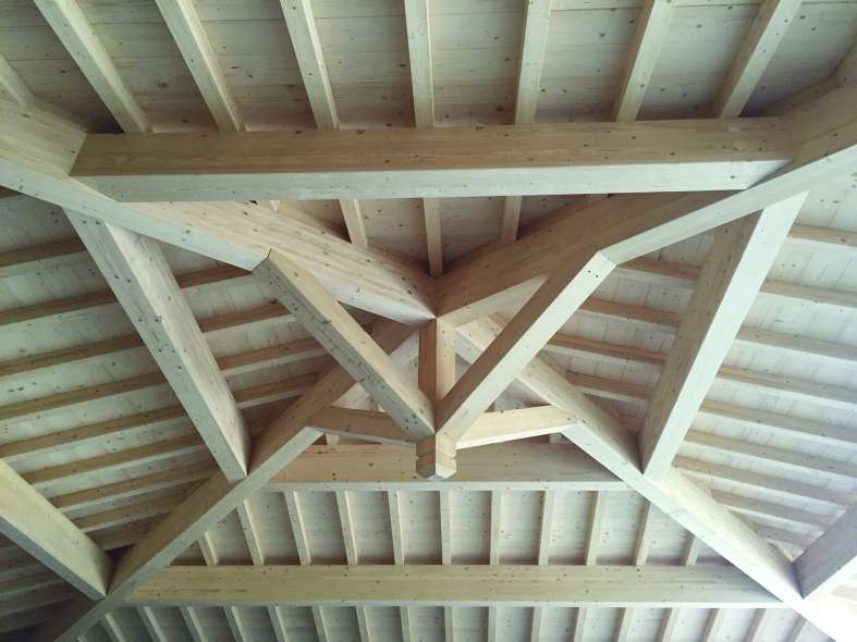 Tecnowood Brescia, tetto in legno lamellare